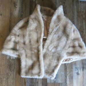 Vintage Regina Glenara Faux Fur Shawl Cape
